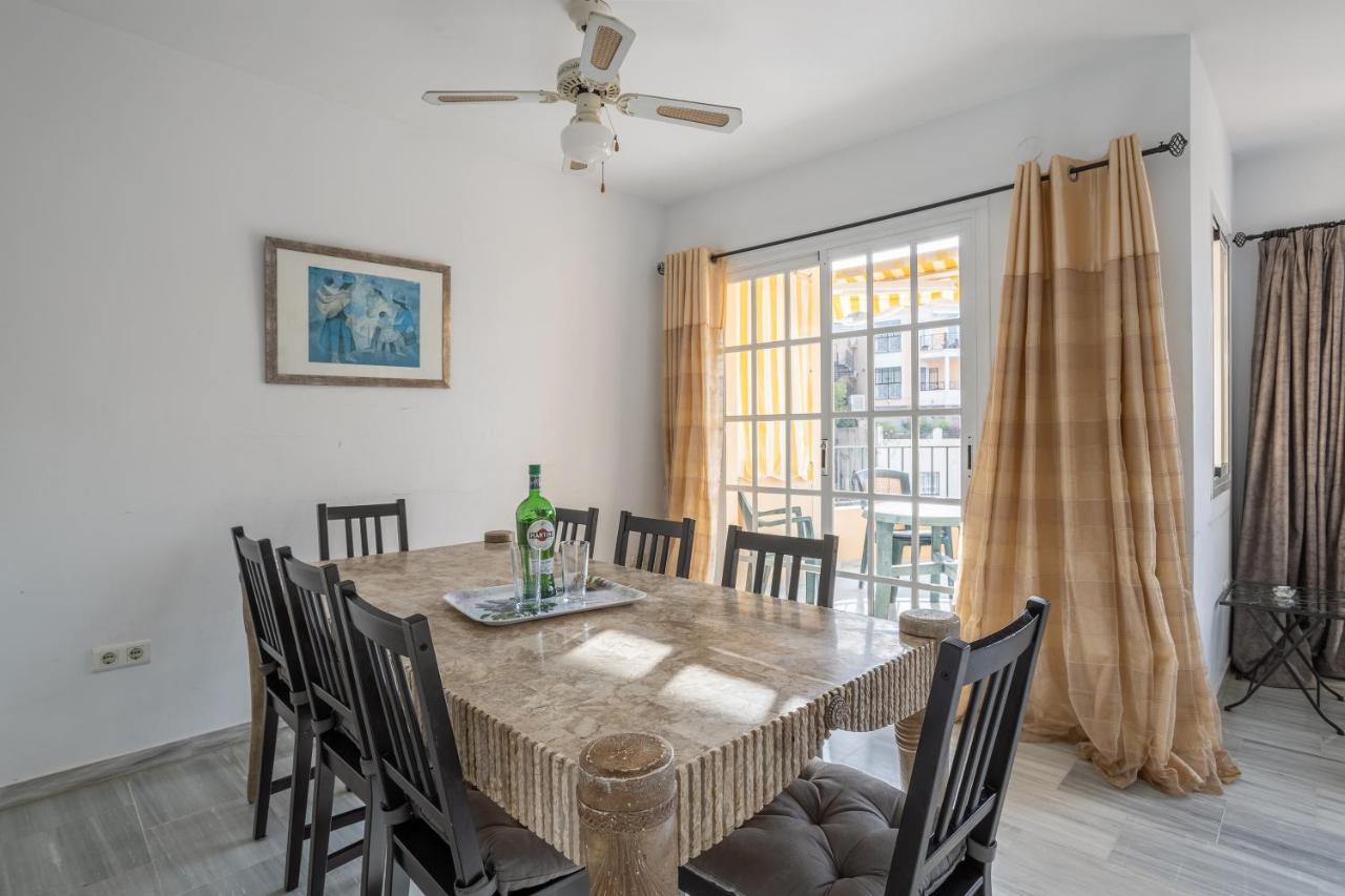Las Flores 5 - Large Townhouse 네르하 외부 사진