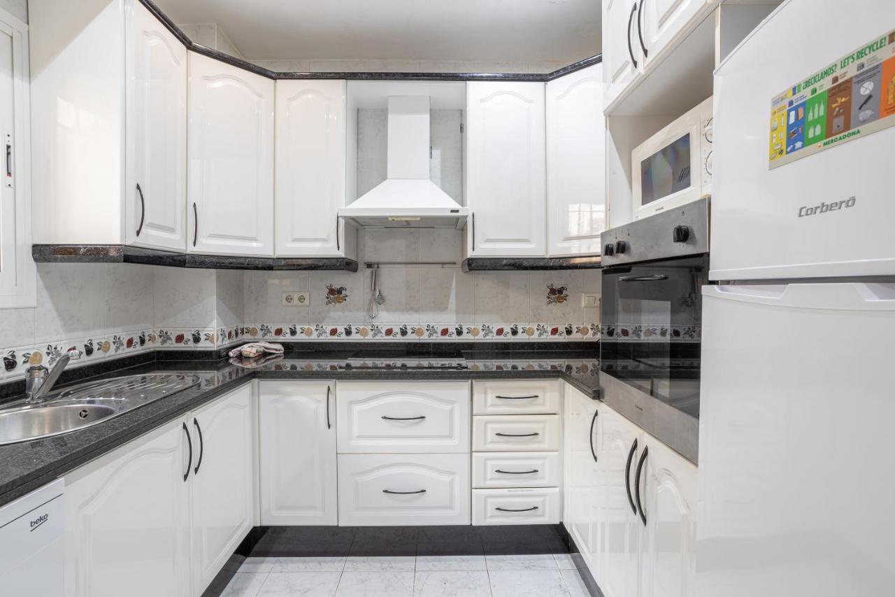Las Flores 5 - Large Townhouse 네르하 외부 사진