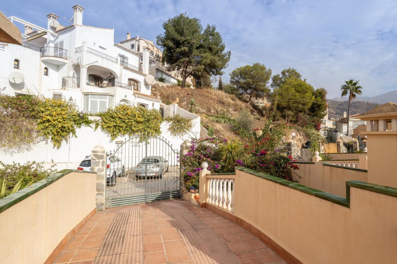 Las Flores 5 - Large Townhouse 네르하 외부 사진